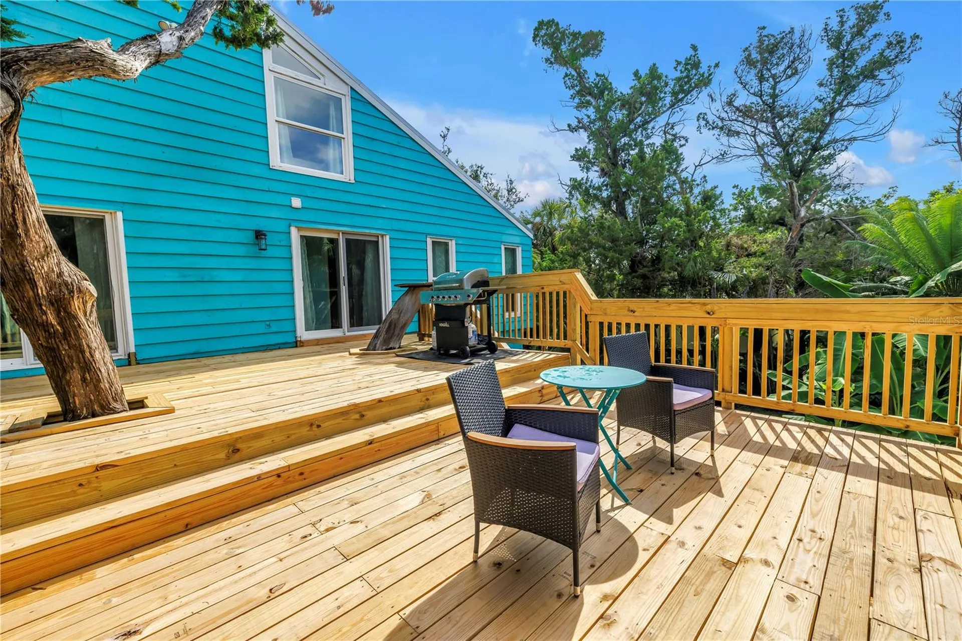 156 Siesta Drive Sarasota FL 34242