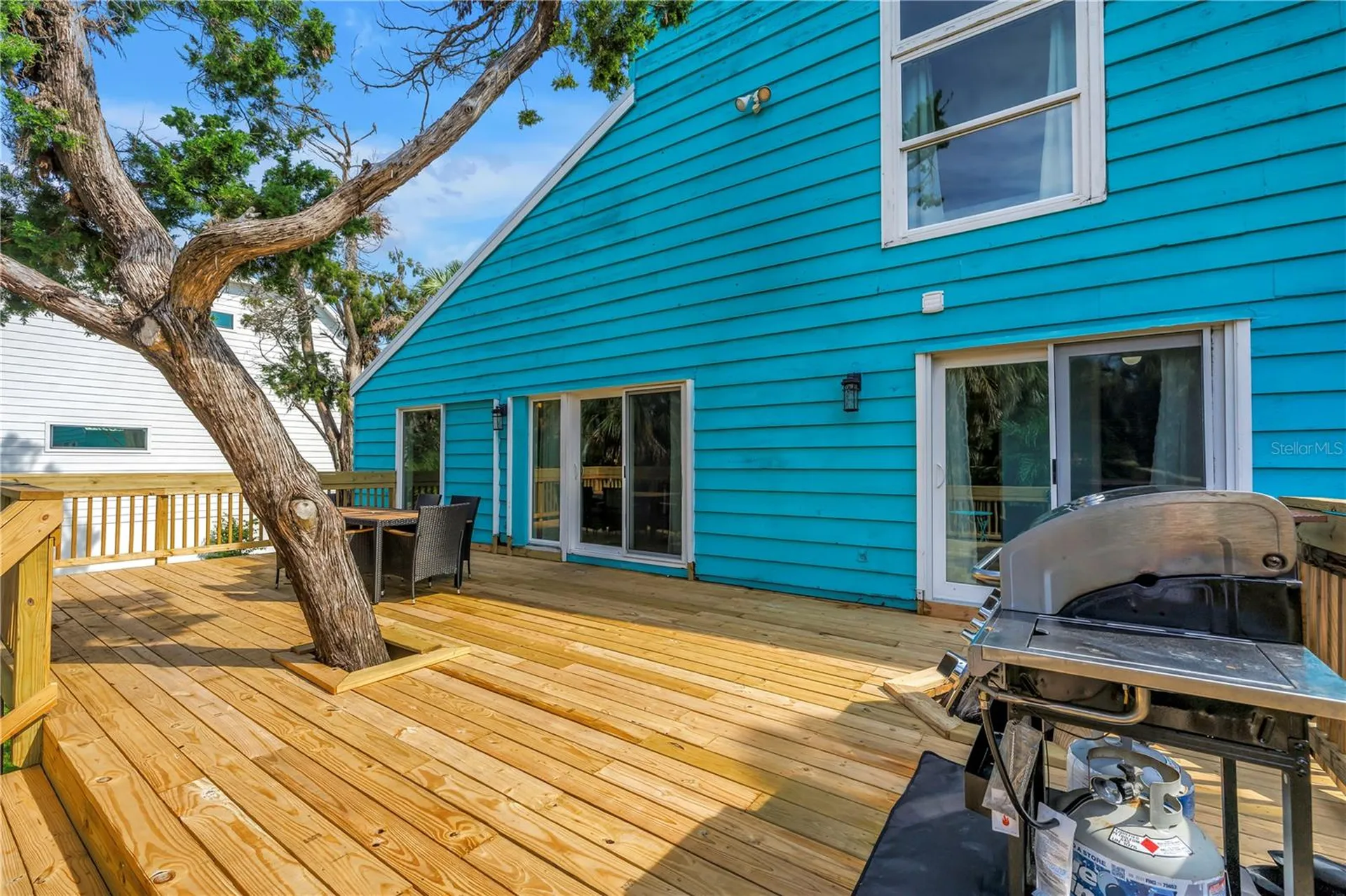 156 Siesta Drive Sarasota FL 34242