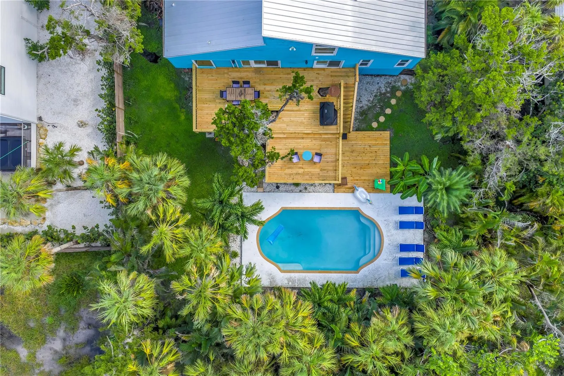 156 Siesta Drive Sarasota FL 34242