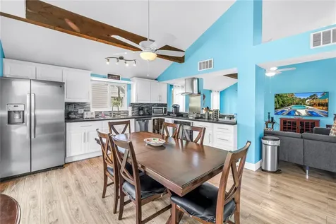 156 Siesta Drive Sarasota FL 34242