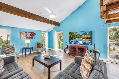 156 Siesta Drive Sarasota FL 34242