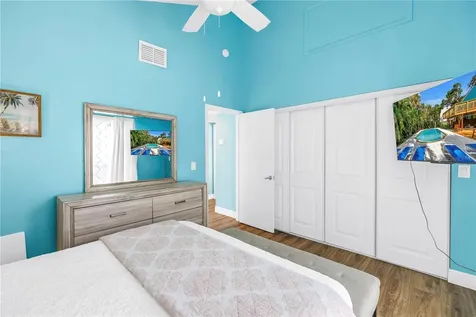 156 Siesta Drive Sarasota FL 34242