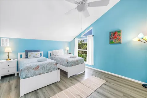 156 Siesta Drive Sarasota FL 34242