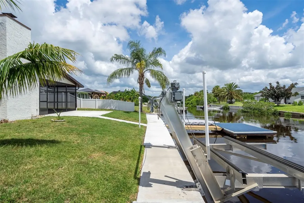 9910 Island Harbor Drive Port Richey FL 34668