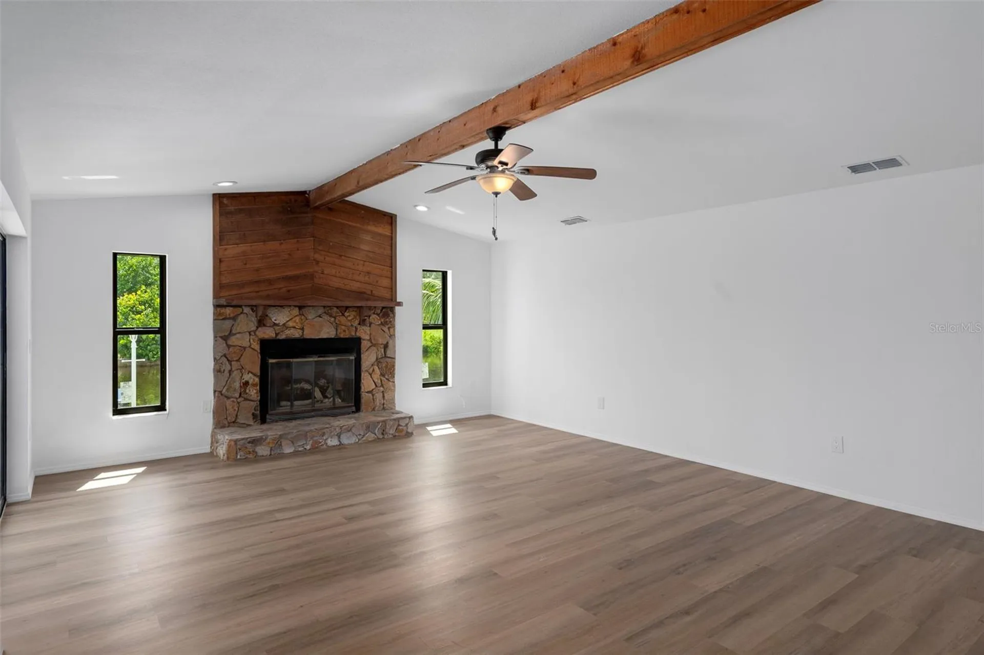 9910 Island Harbor Drive Port Richey FL 34668