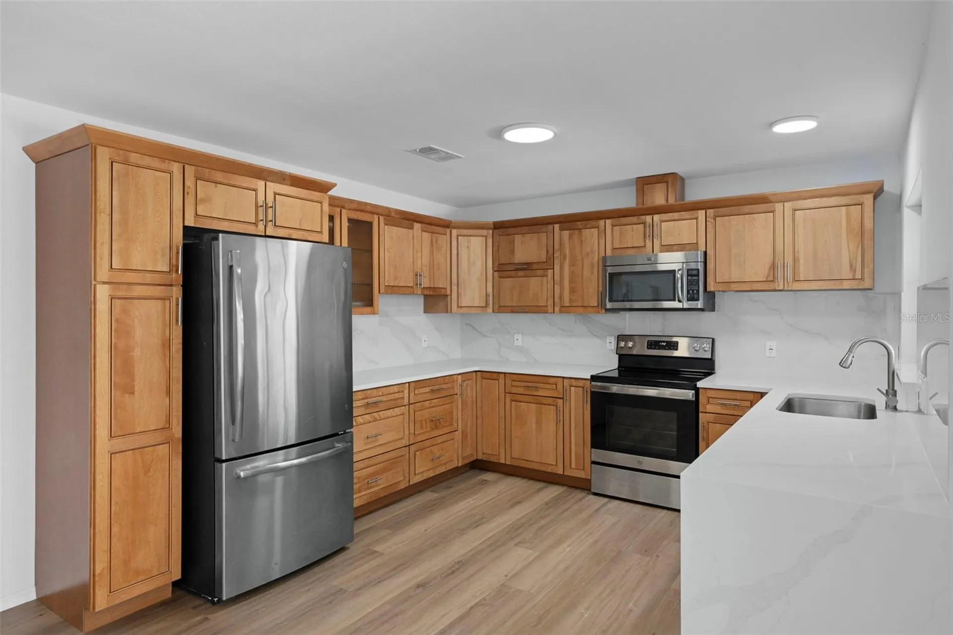 9910 Island Harbor Drive Port Richey FL 34668