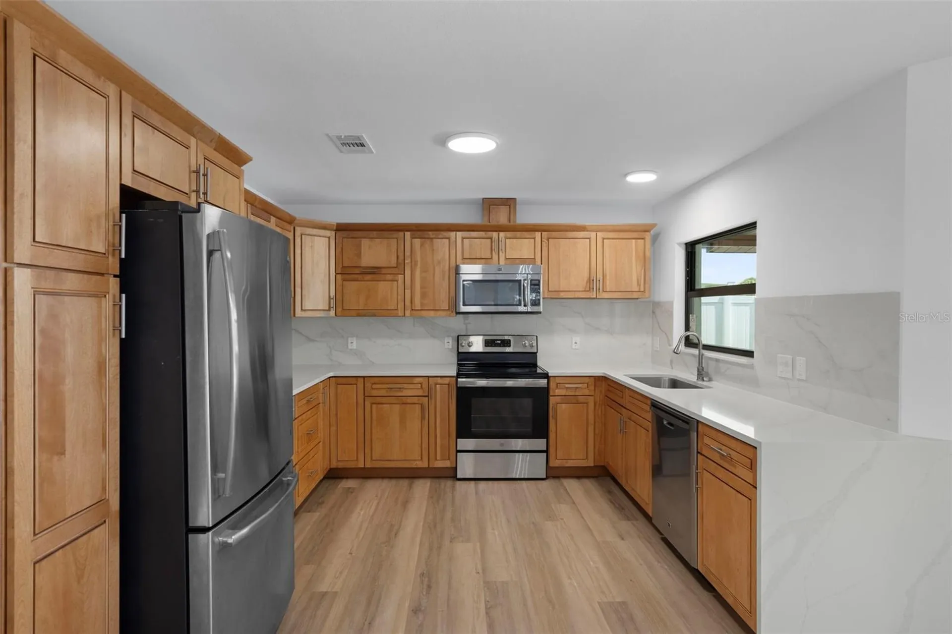 9910 Island Harbor Drive Port Richey FL 34668