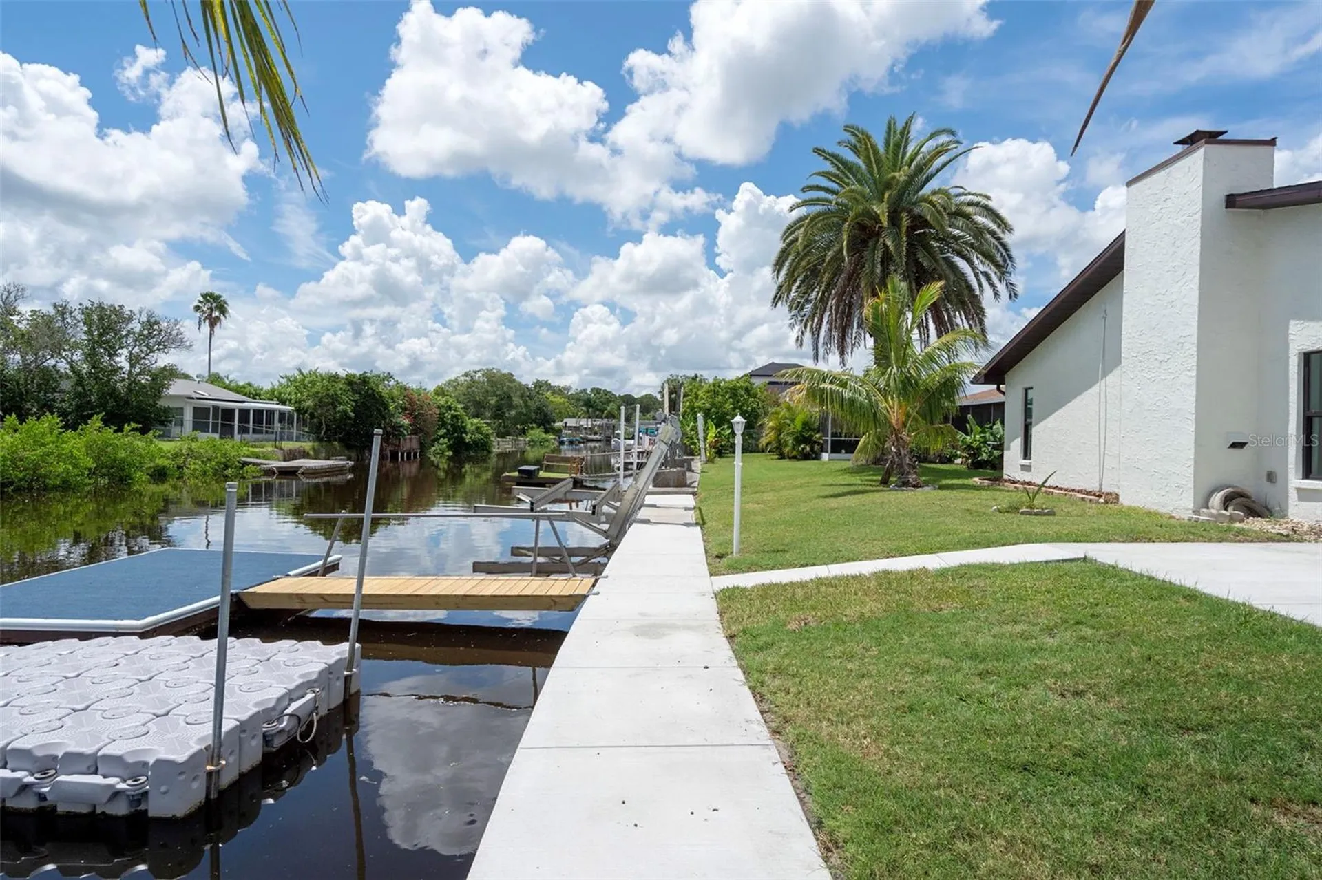 9910 Island Harbor Drive Port Richey FL 34668