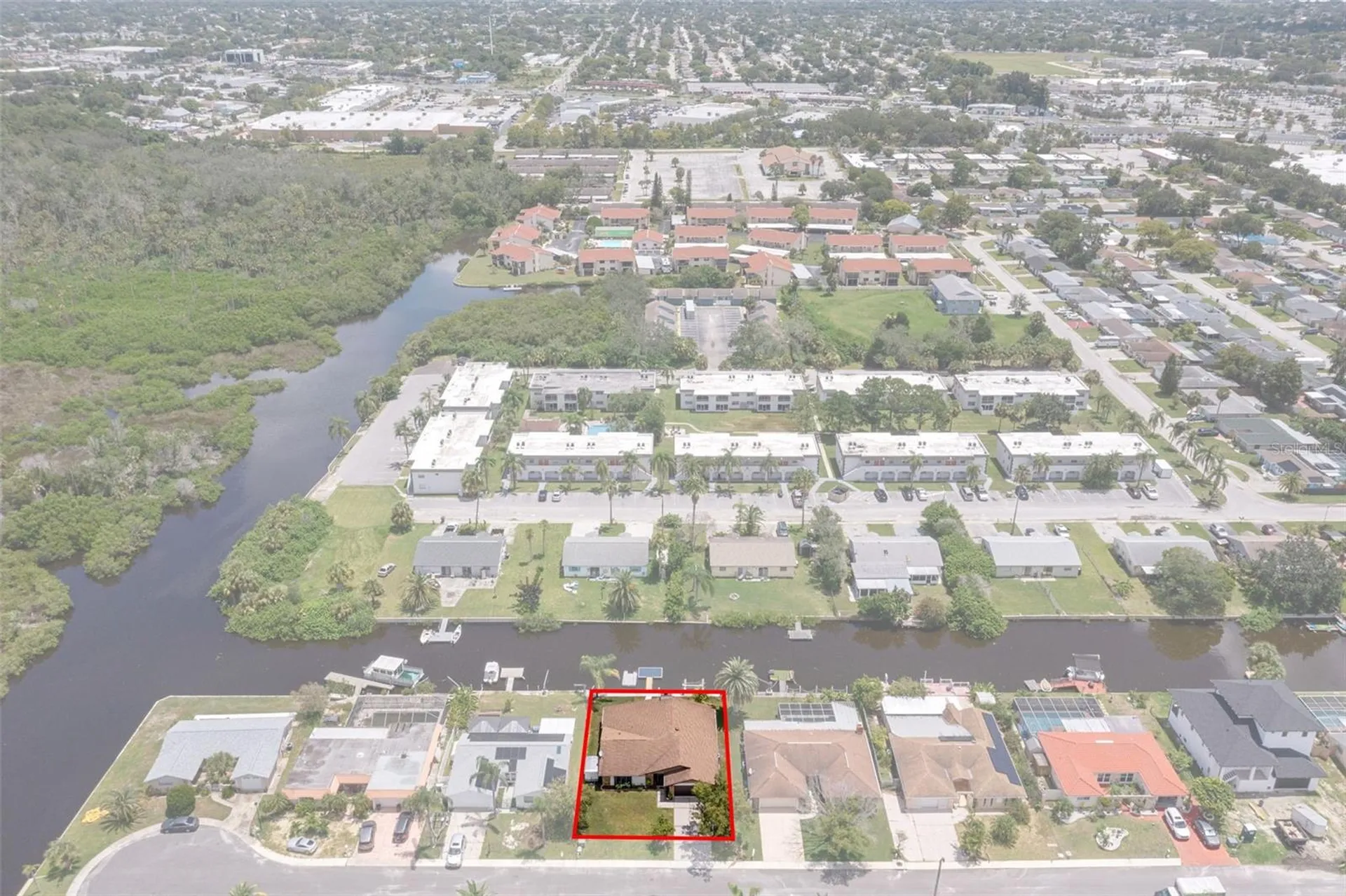 9910 Island Harbor Drive Port Richey FL 34668