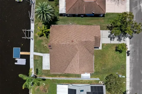 9910 Island Harbor Drive Port Richey FL 34668