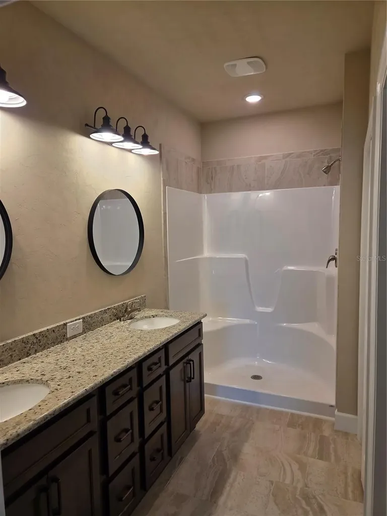 24313 SW 17th Lane Newberry FL 32669