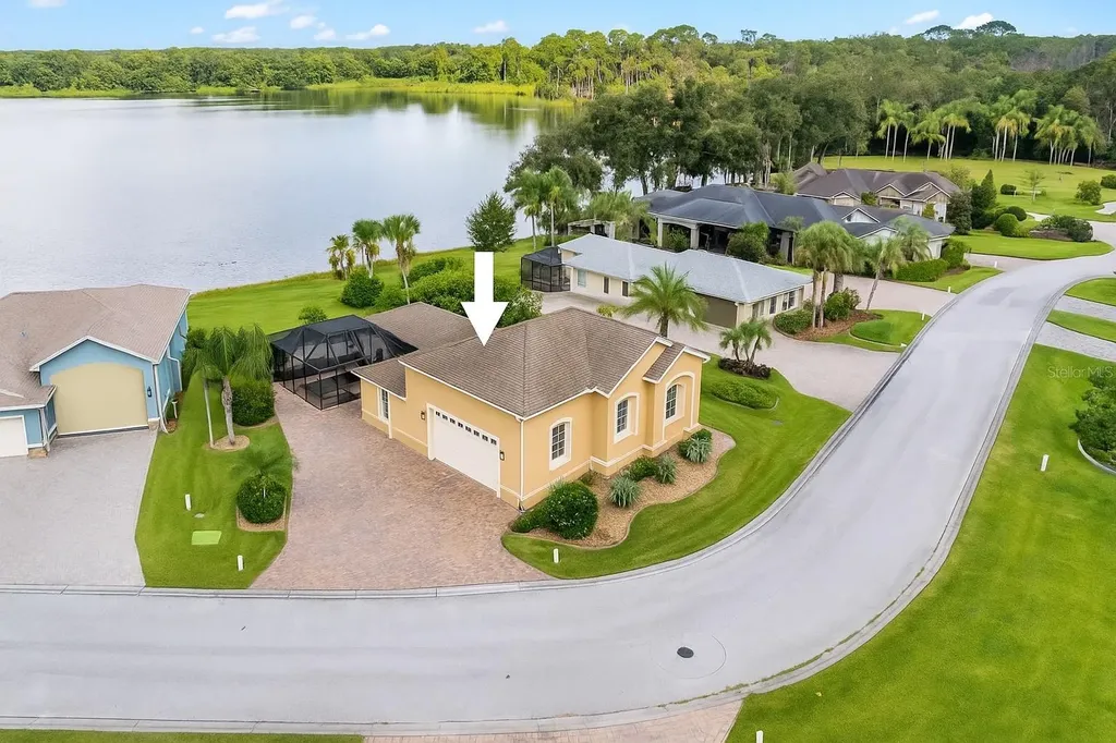652 Meandering Way Polk City FL 33868