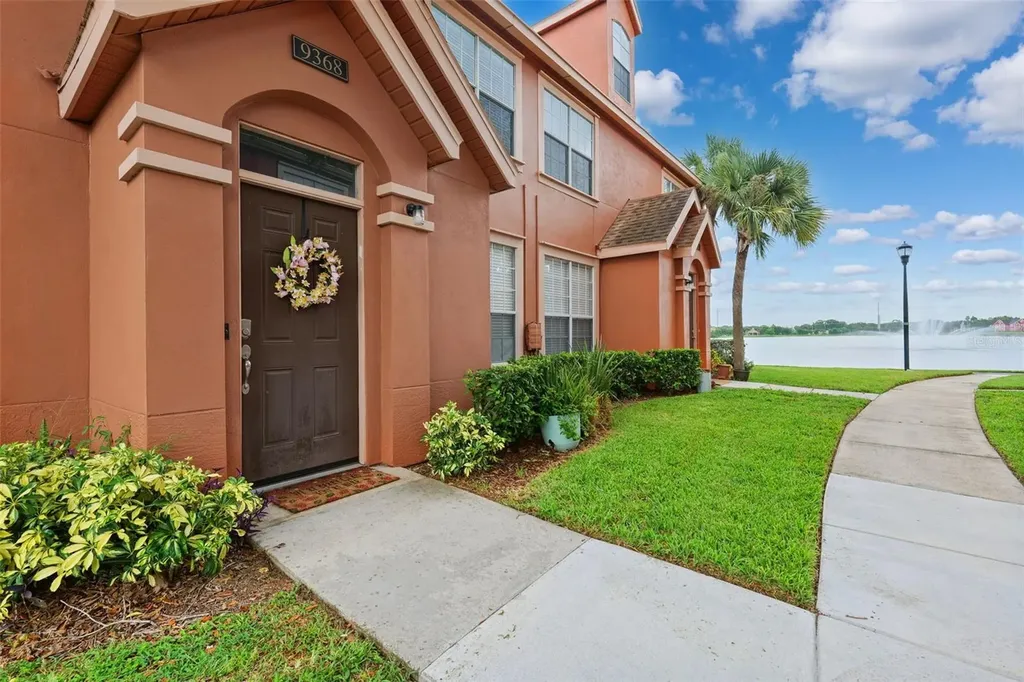 9368 Lake Chase Island Way Tampa FL 33626