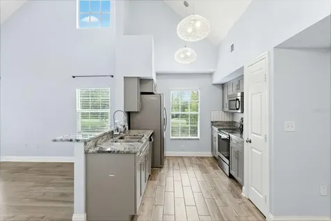 9368 Lake Chase Island Way Tampa FL 33626