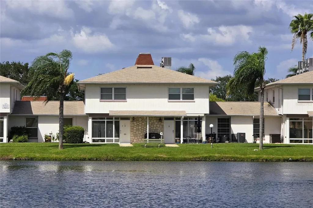 4352 Tahitian Gardens Circle Holiday FL 34691