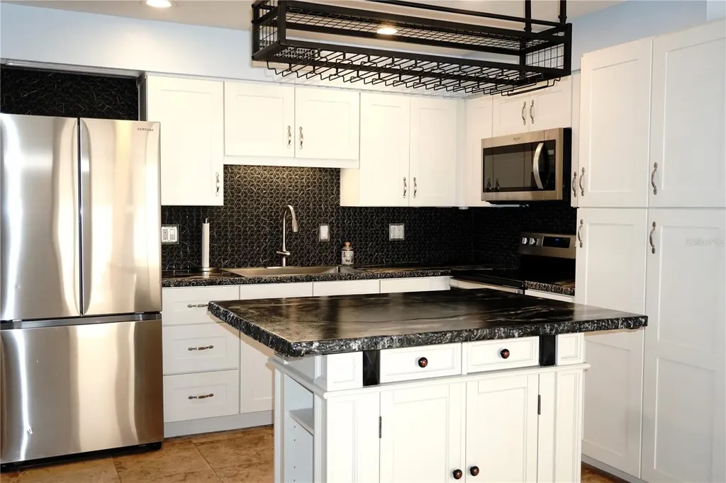 4352 Tahitian Gardens Circle Holiday FL 34691