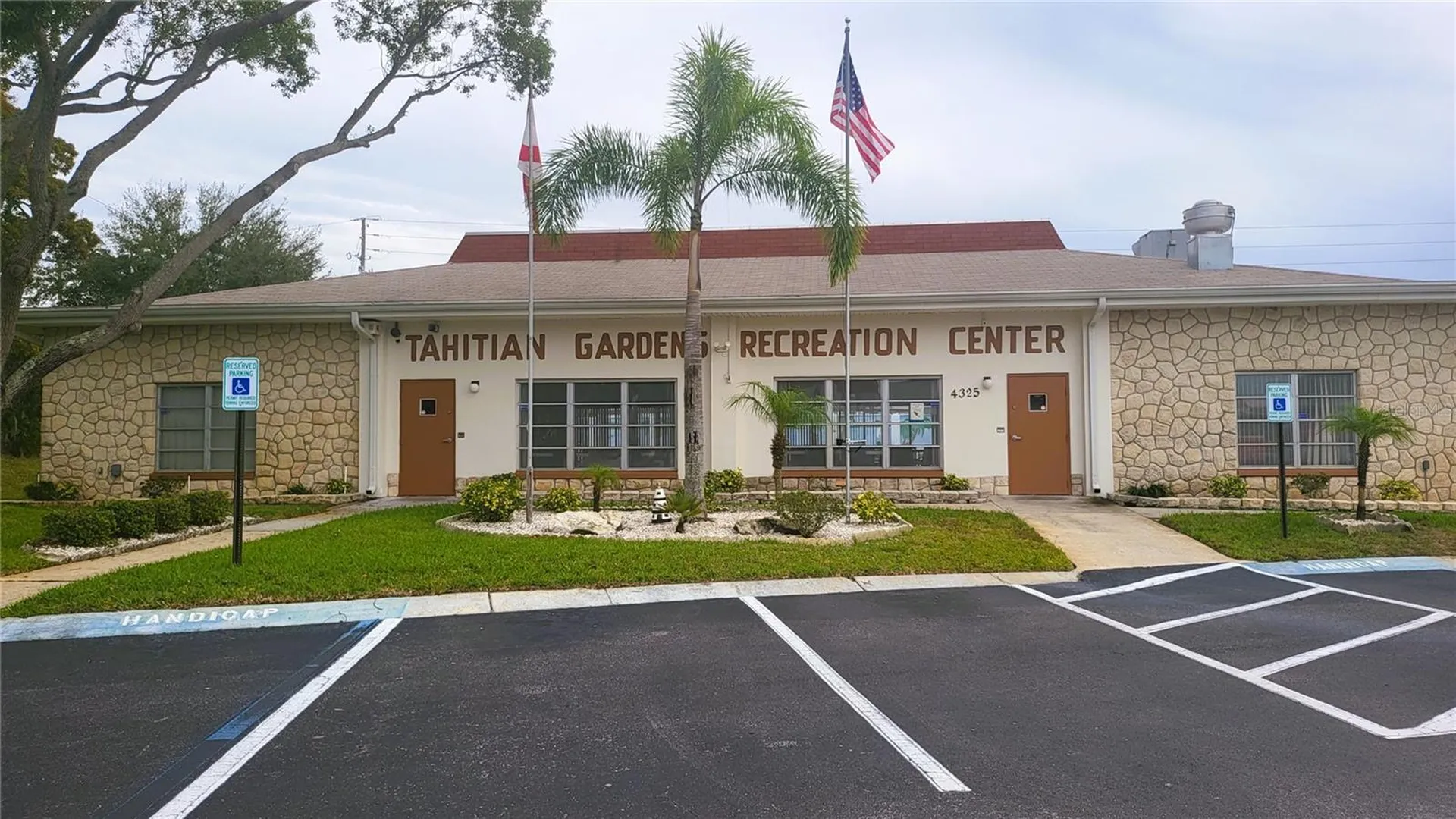 4352 Tahitian Gardens Circle Holiday FL 34691