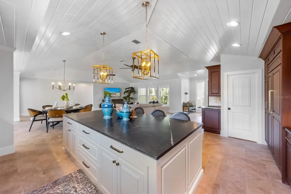 513 Bayview Place Anna Maria FL 34216