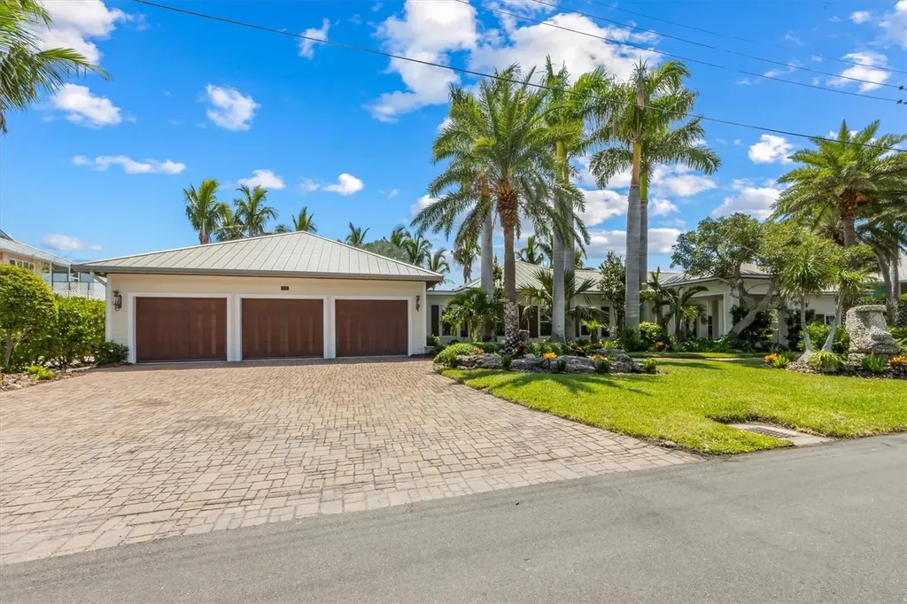 513 Bayview Place Anna Maria FL 34216