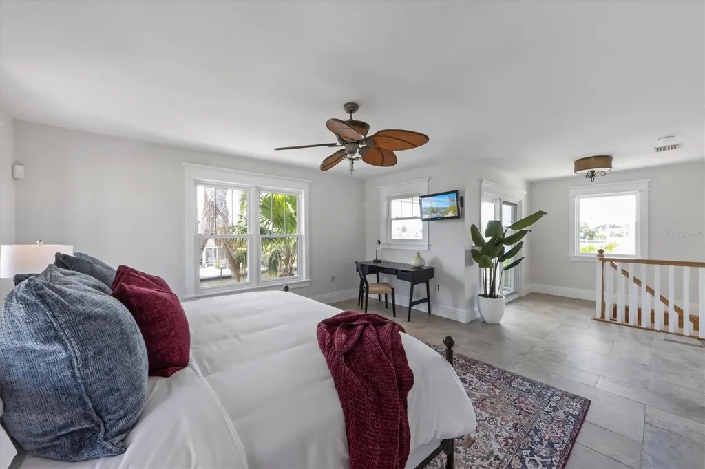 513 Bayview Place Anna Maria FL 34216