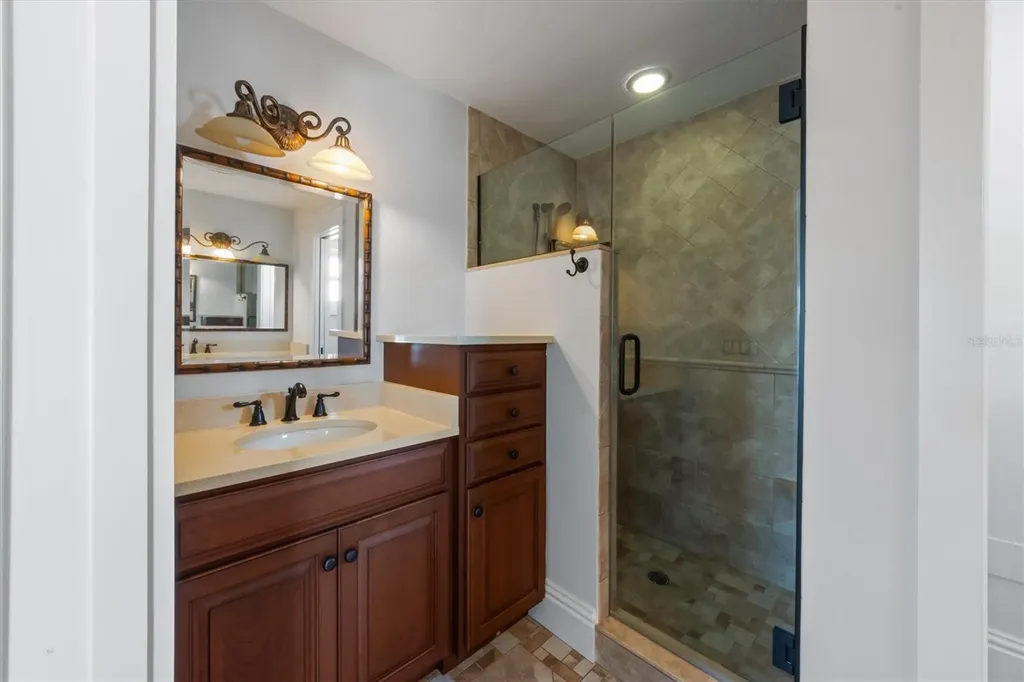 513 Bayview Place Anna Maria FL 34216