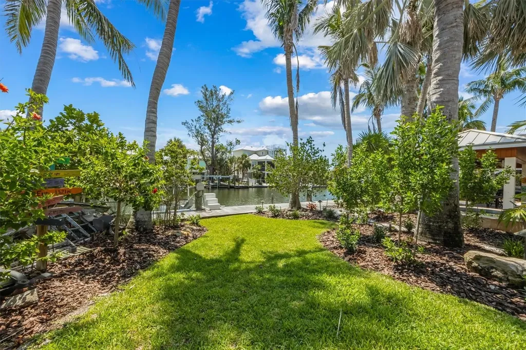 513 Bayview Place Anna Maria FL 34216