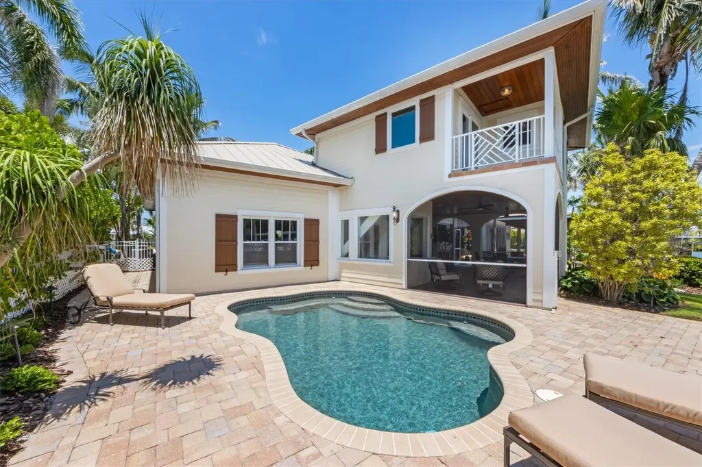 513 Bayview Place Anna Maria FL 34216