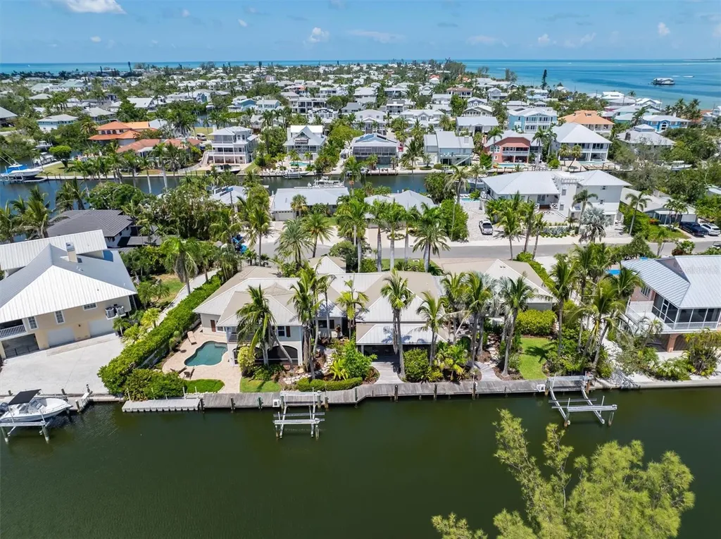 513 Bayview Place Anna Maria FL 34216