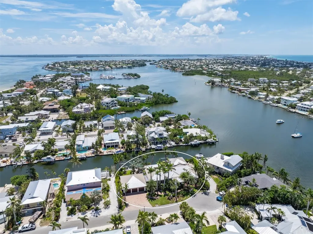 513 Bayview Place Anna Maria FL 34216