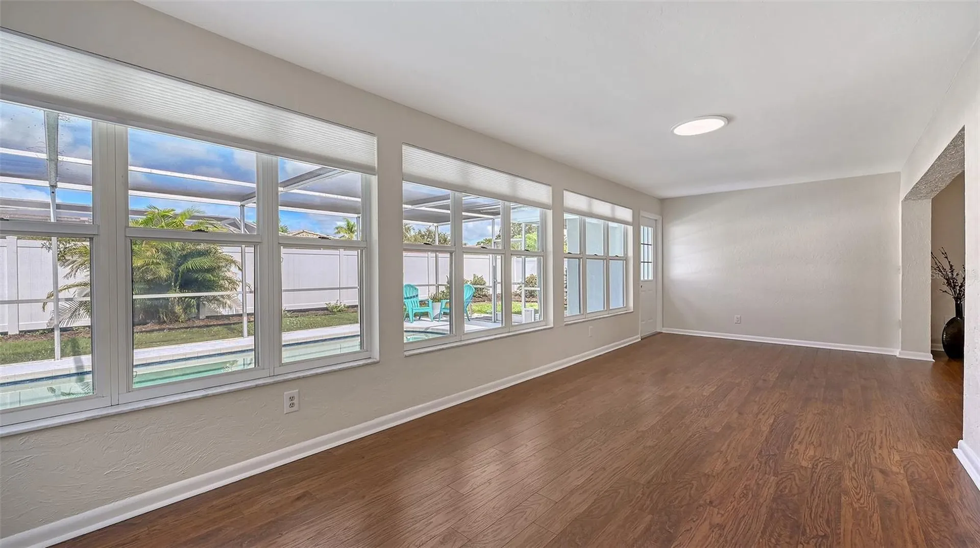 2852 Captiva Drive Sarasota FL 34231