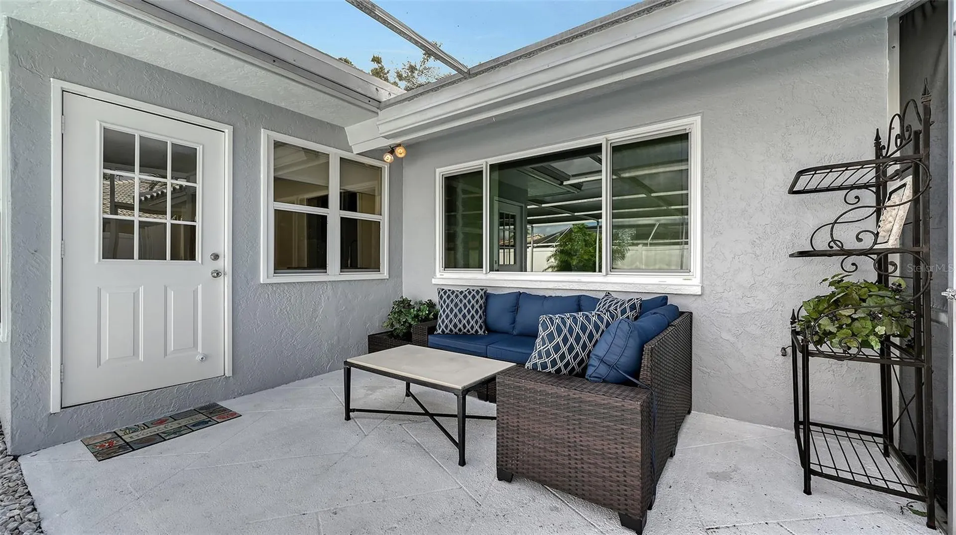 2852 Captiva Drive Sarasota FL 34231