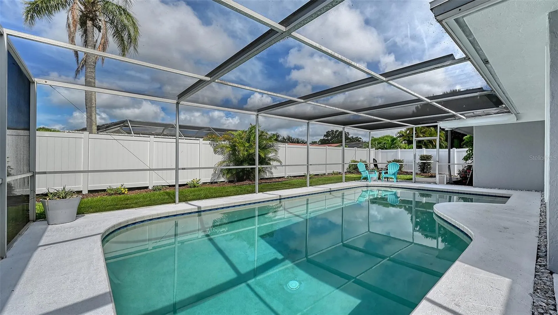 2852 Captiva Drive Sarasota FL 34231