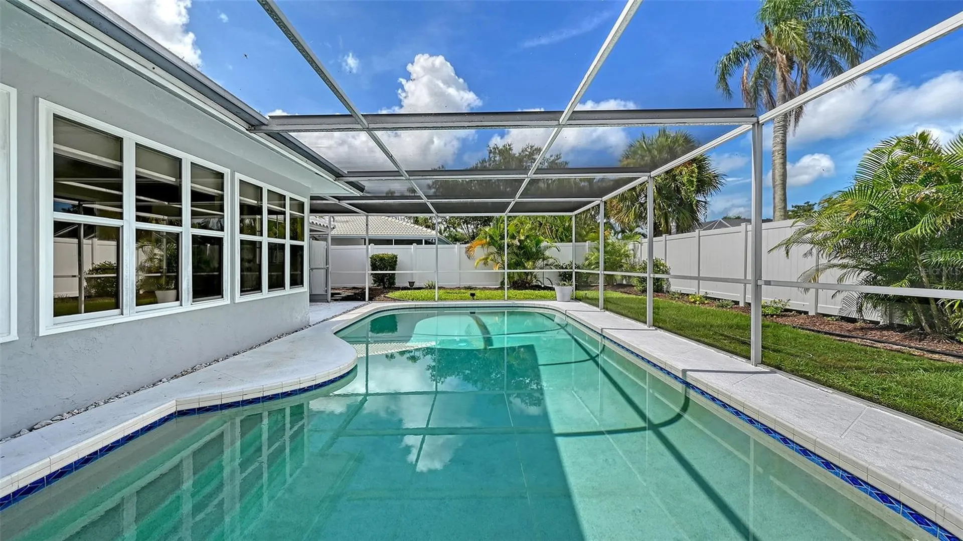 2852 Captiva Drive Sarasota FL 34231
