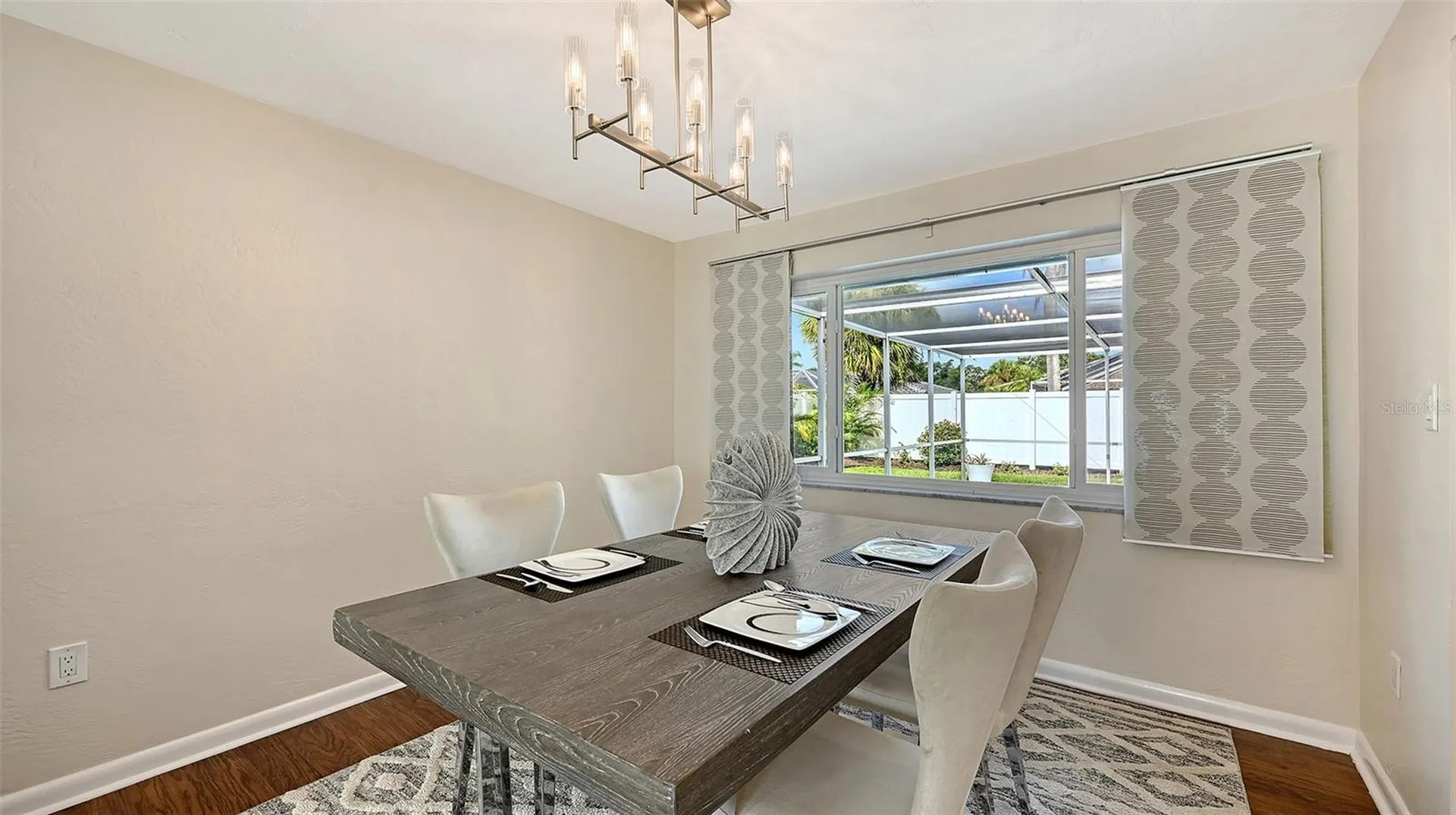2852 Captiva Drive Sarasota FL 34231