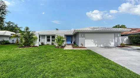 2852 Captiva Drive Sarasota FL 34231