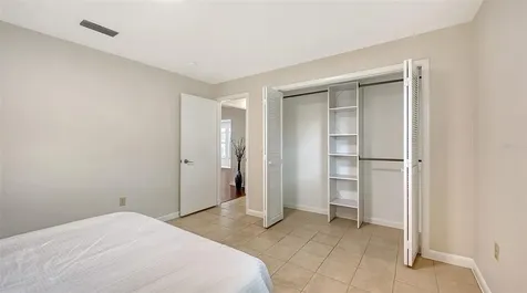 2852 Captiva Drive Sarasota FL 34231