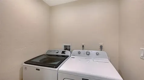 2852 Captiva Drive Sarasota FL 34231