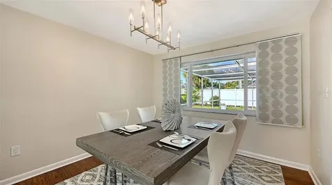 2852 Captiva Drive Sarasota FL 34231