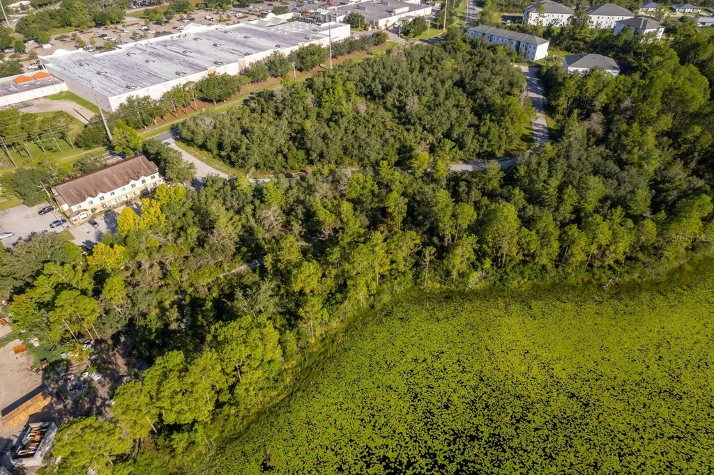 2121 Capri Circle Deltona FL 32738