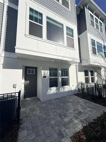 494 31st Way N St Petersburg FL 33713