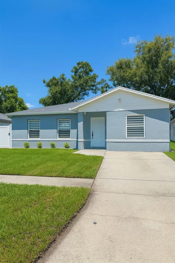8706 Fish Lake Road Tampa FL 33619