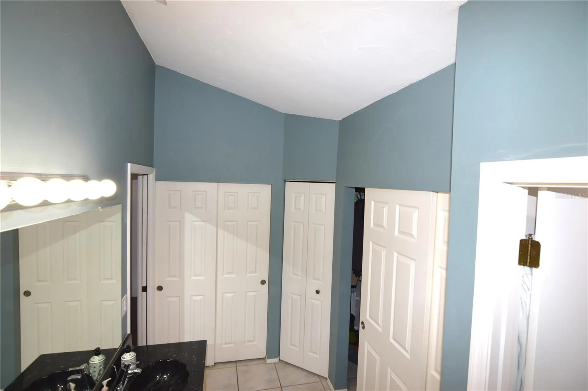 1576 Fawnwood Circle Sarasota FL 34232