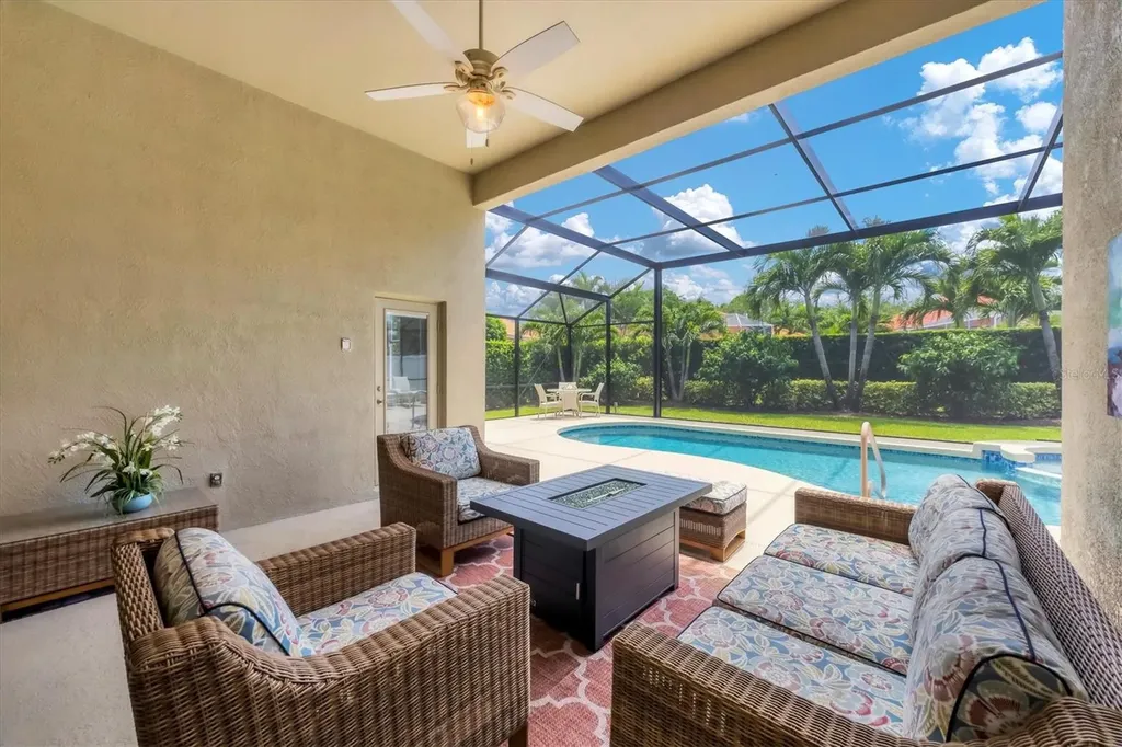 8358 Sailing Loop Lakewood Ranch FL 34202