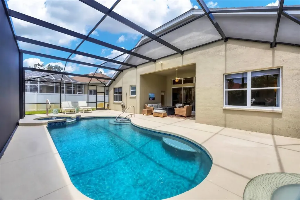 8358 Sailing Loop Lakewood Ranch FL 34202