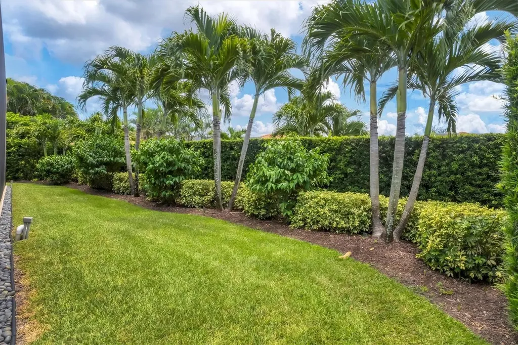 8358 Sailing Loop Lakewood Ranch FL 34202