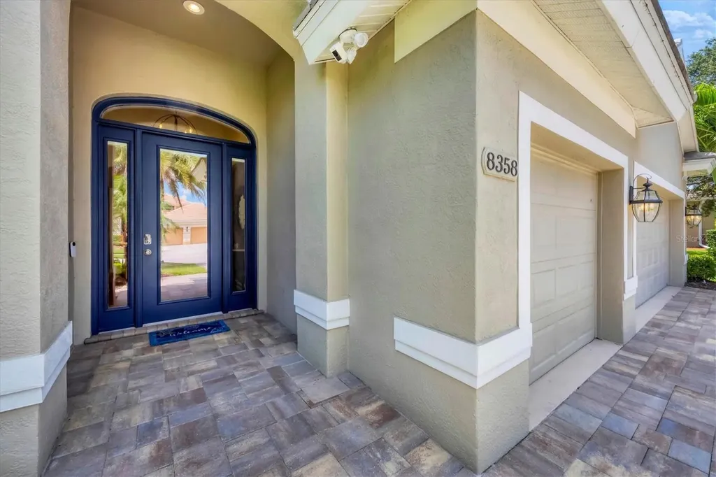 8358 Sailing Loop Lakewood Ranch FL 34202