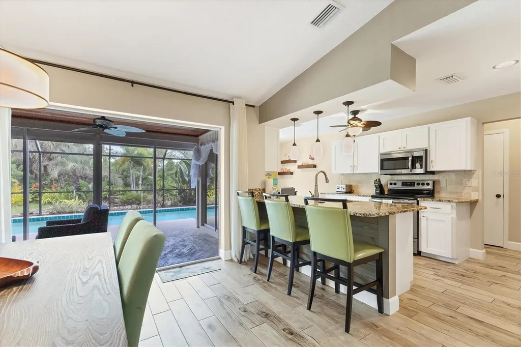 9390 Heartwellville Avenue Englewood FL 34224