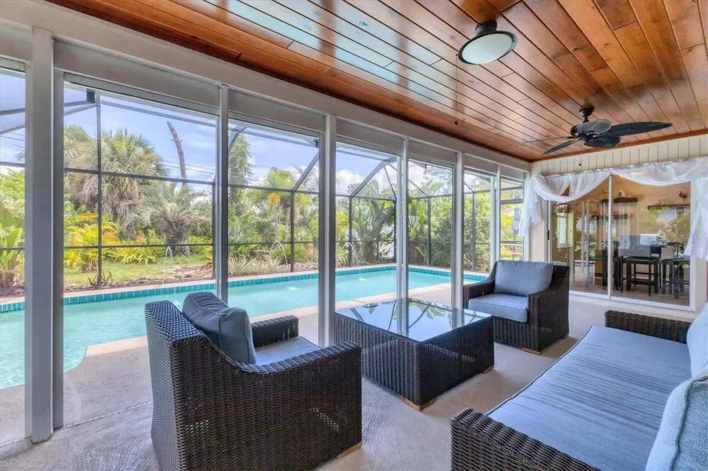 9390 Heartwellville Avenue Englewood FL 34224