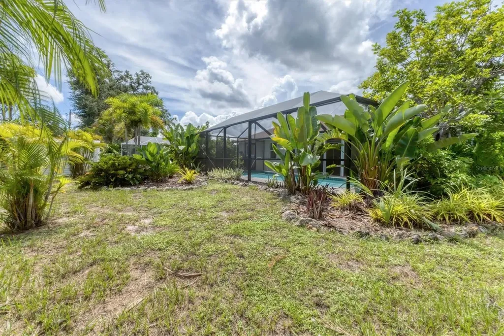 9390 Heartwellville Avenue Englewood FL 34224