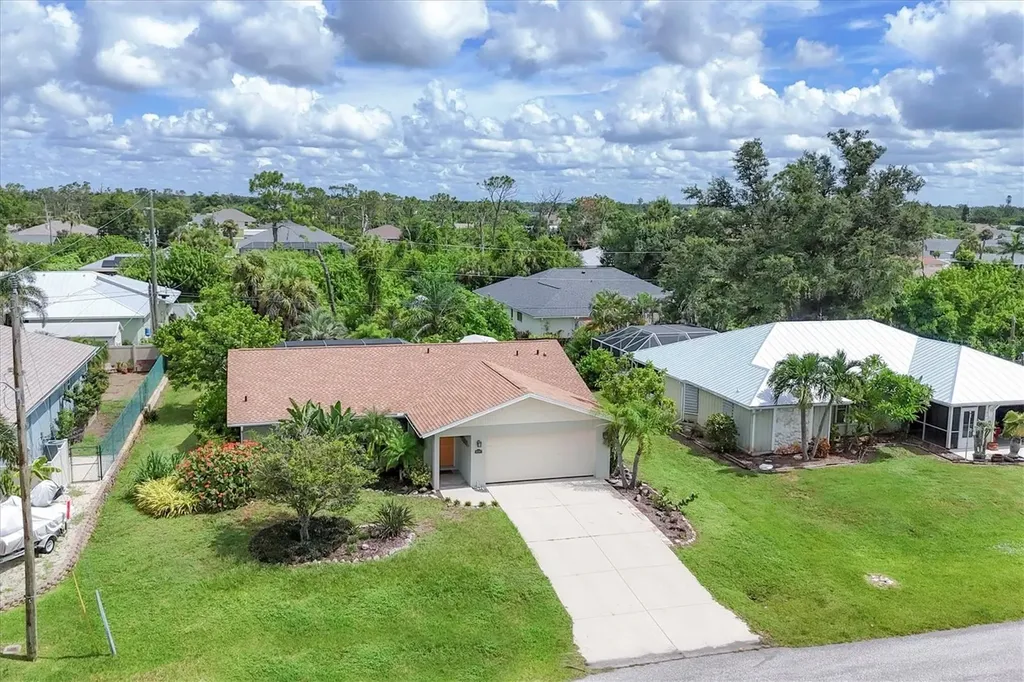 9390 Heartwellville Avenue Englewood FL 34224